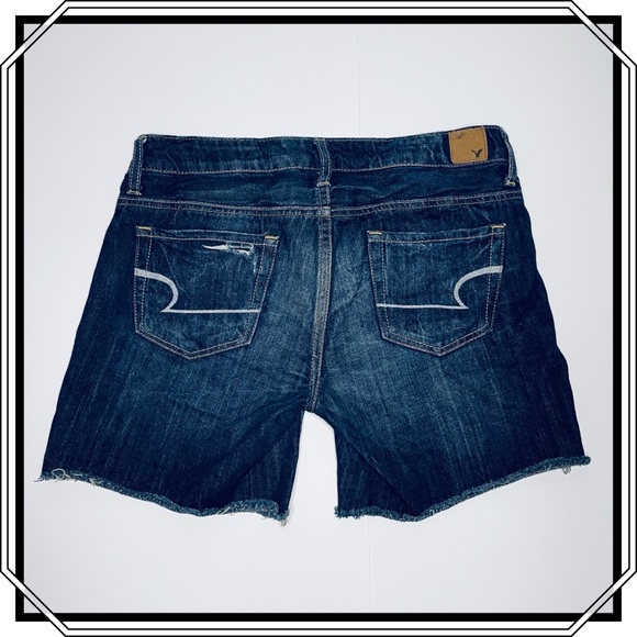 American Eagle Distressed Denim Shorts Size 2 - Picture 5 of 8